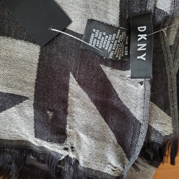 DKNY scarf - Picture 2 of 2